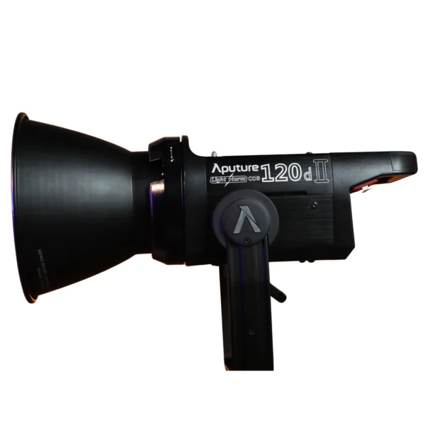Led Apture 120DII – Clip Filmes